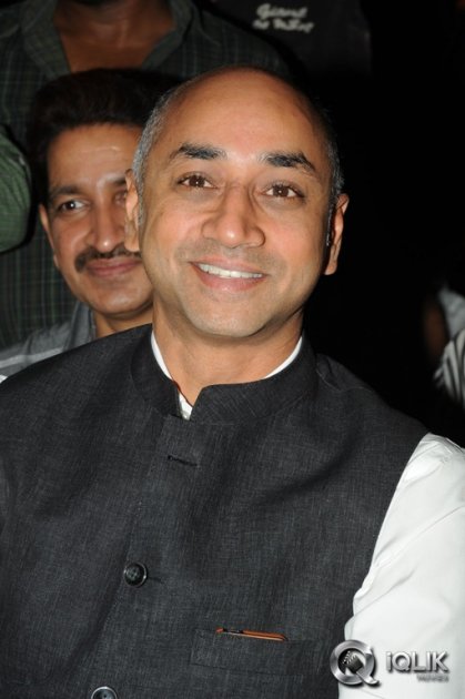 Hrudayam-Ekkadunnadi-Movie-Audio-Launch